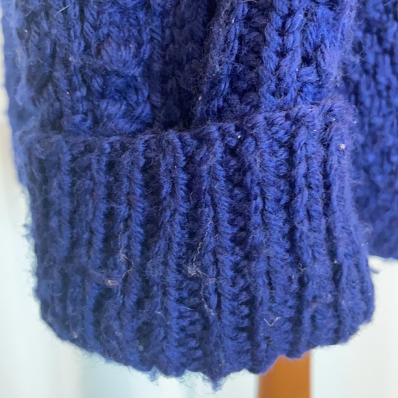 Vintage Handmade chunky Cable knit navy blue cardigan sweater - Picture 8 of 16